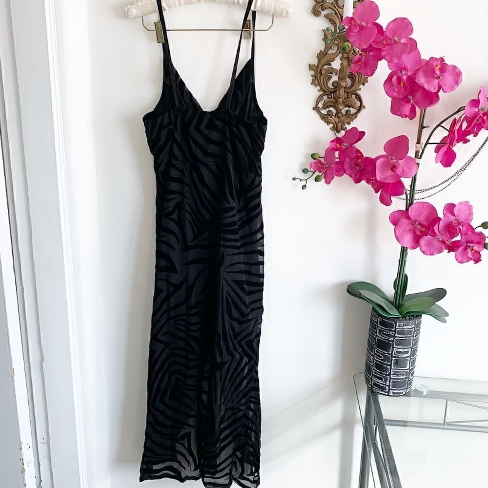 PLT BLACK VELVET RUCHED COWL NECK MIDI DRESS - Picture 2 of 13